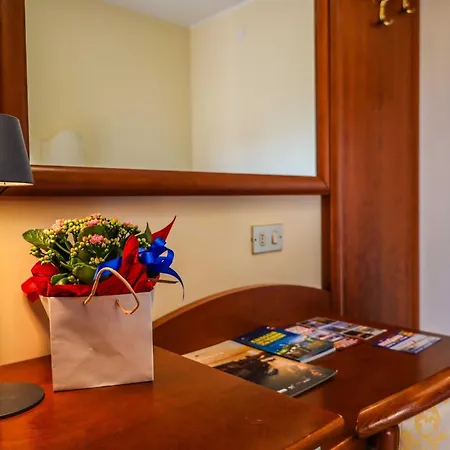 Easy Hotel Meryon-3